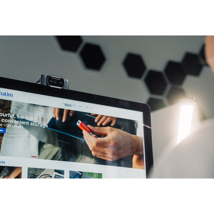 Verbatim AWC-01 Full HD 1080p Autofocus Webcam with Mic