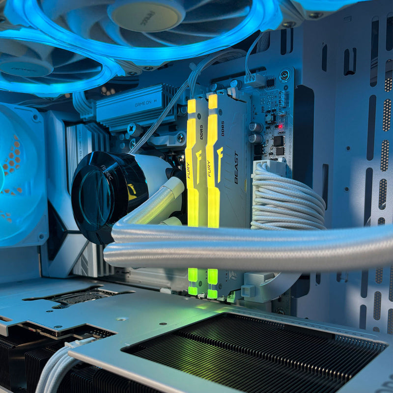 Ryzen 7 7800X3D RTX 5070 Ti White Gaming PC DDR5 32GB 2TB